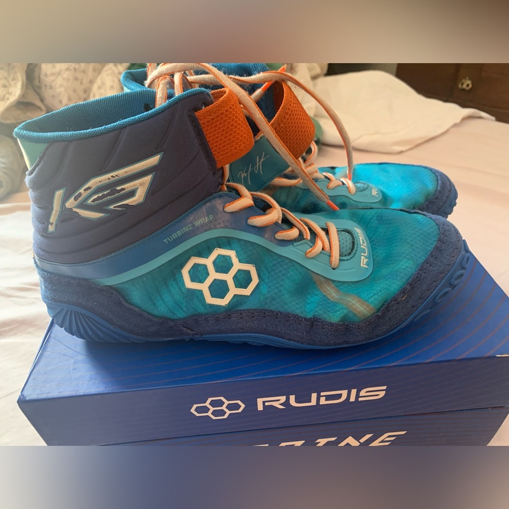 Rudis wrestling shoes